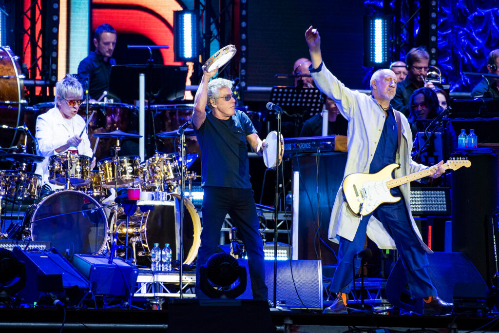 watch-the-who-play-‘let-my-love-open-the-door’-at-first-concert-since-pandemic