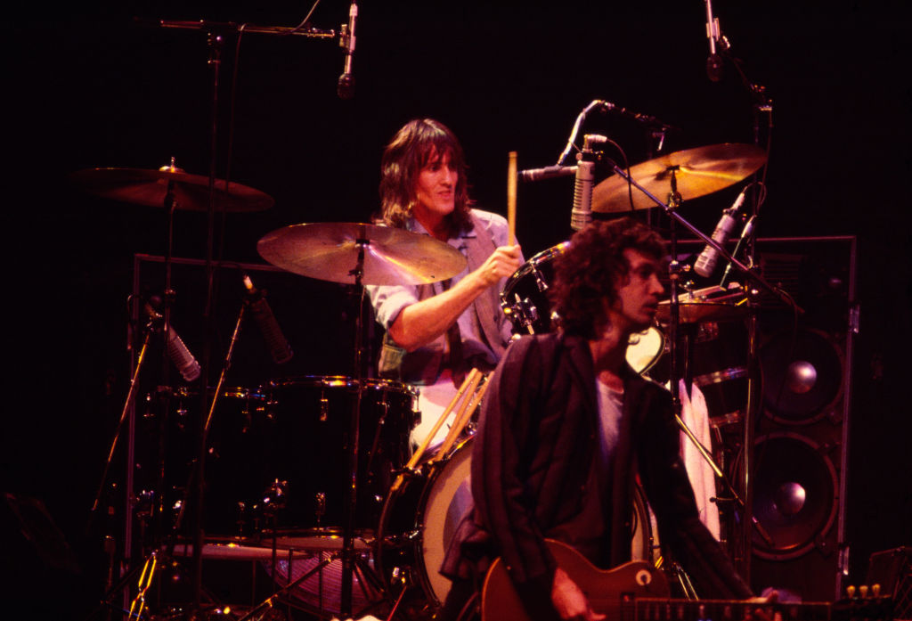 mike-campbell-reunites-with-heartbreakers-drummer-stan-lynch-for-first-tour-in-30-years