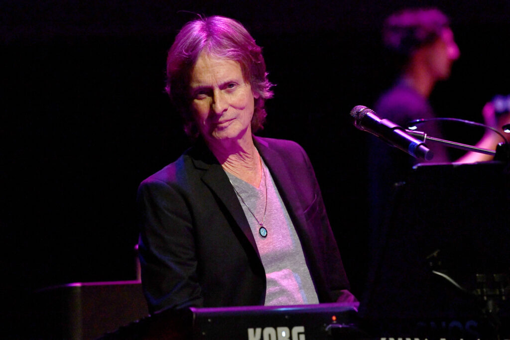 brett-tuggle,-fleetwood-mac-and-david-lee-roth-band-keyboardist,-dead-at-70