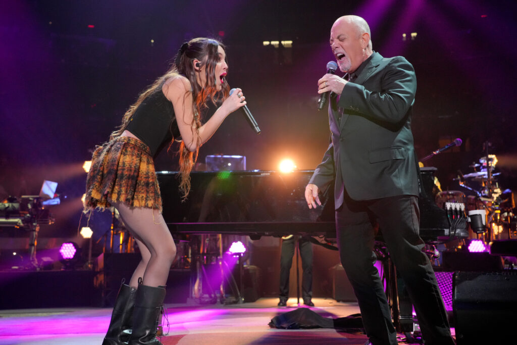 watch-olivia-rodrigo-sing-‘deja-vu’-and-‘uptown-girl’-with-billy-joel
