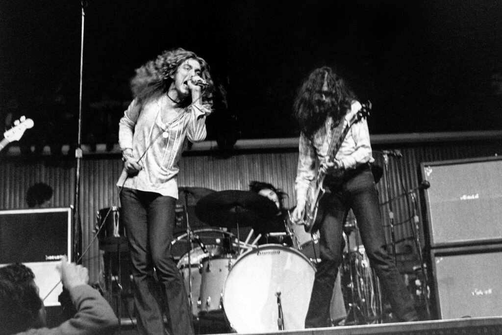 led-zeppelin-concert-footage-hits-youtube-after-52-years-in-storage