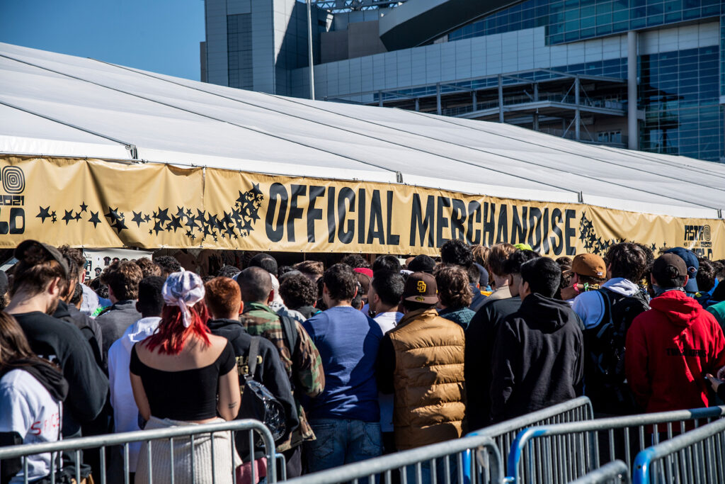 promoters-to-astroworld-employees:-promise-not-to-sue-us-if-you-want-to-get-paid