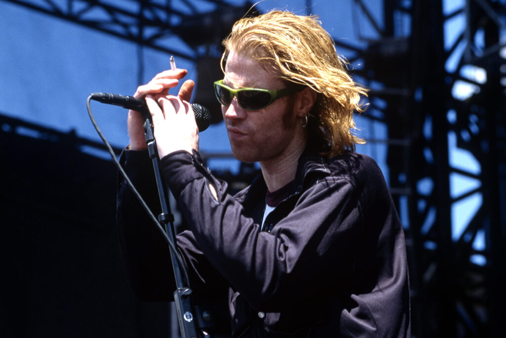 mark-lanegan,-grunge-pioneer-and-screaming-trees-singer,-dead-at-57