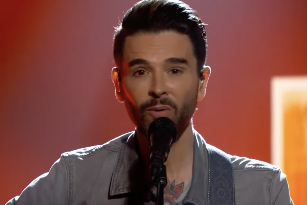 dashboard-confessional-embraces-change-with-‘everyone-else-is-just-noise’-on-‘kimmel’