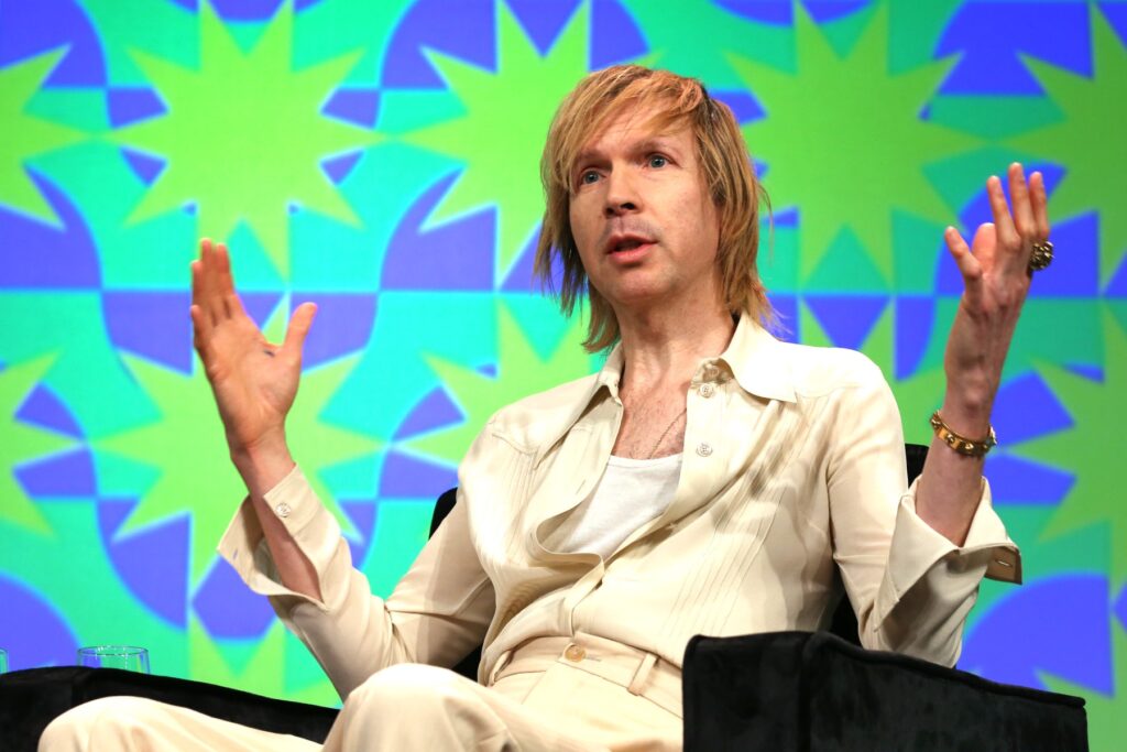 beck-says-he’s-re-recording-‘loser,’-wishes-he-wrote-pharrell’s-‘happy’-during-sxsw-keynote-speech