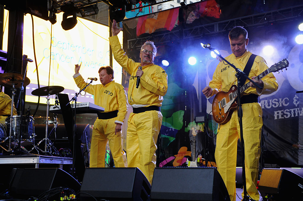 devo-to-donate-song-revenue-to-ukraine-relief