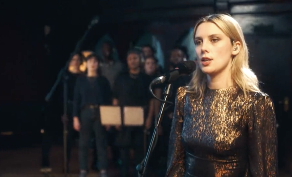 wolf-alice-showcase-reflective-single-‘the-last-man-on-earth’-on-‘fallon’