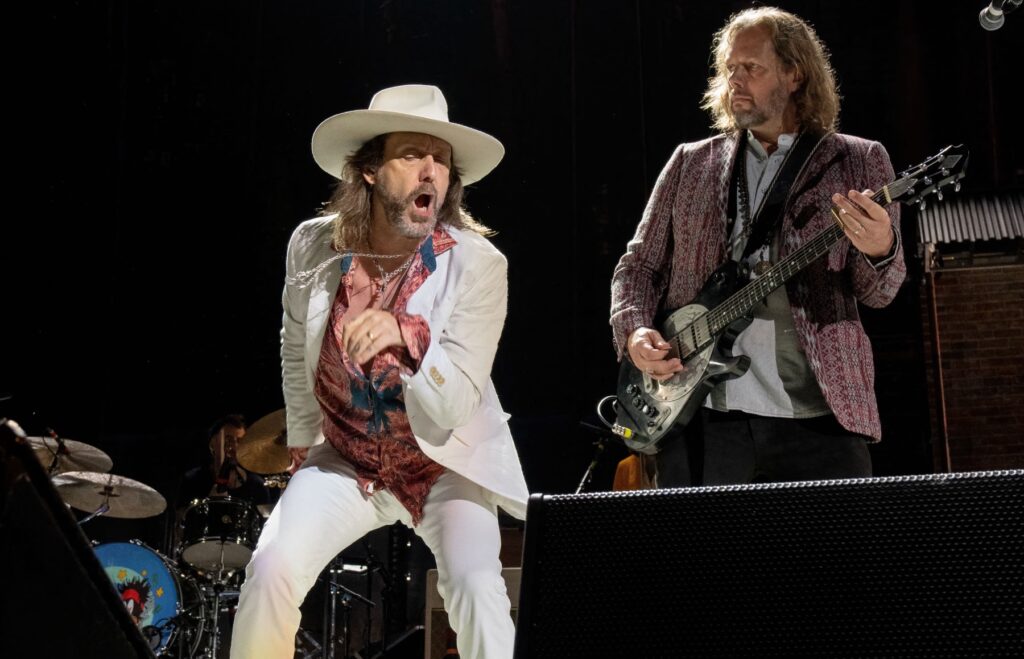 black-crowes’-former-drummer-steve-gorman-sues-band-over-royalties
