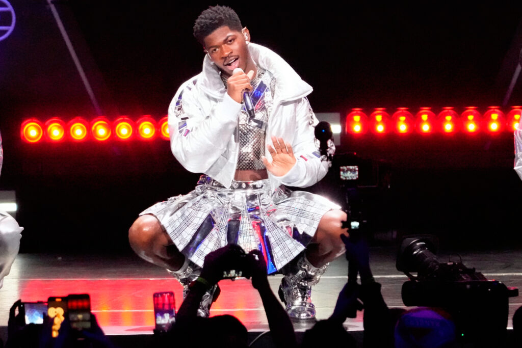 lil-nas-x-returns-to-twitter-after-‘maternity-leave’-to-tease-new-album