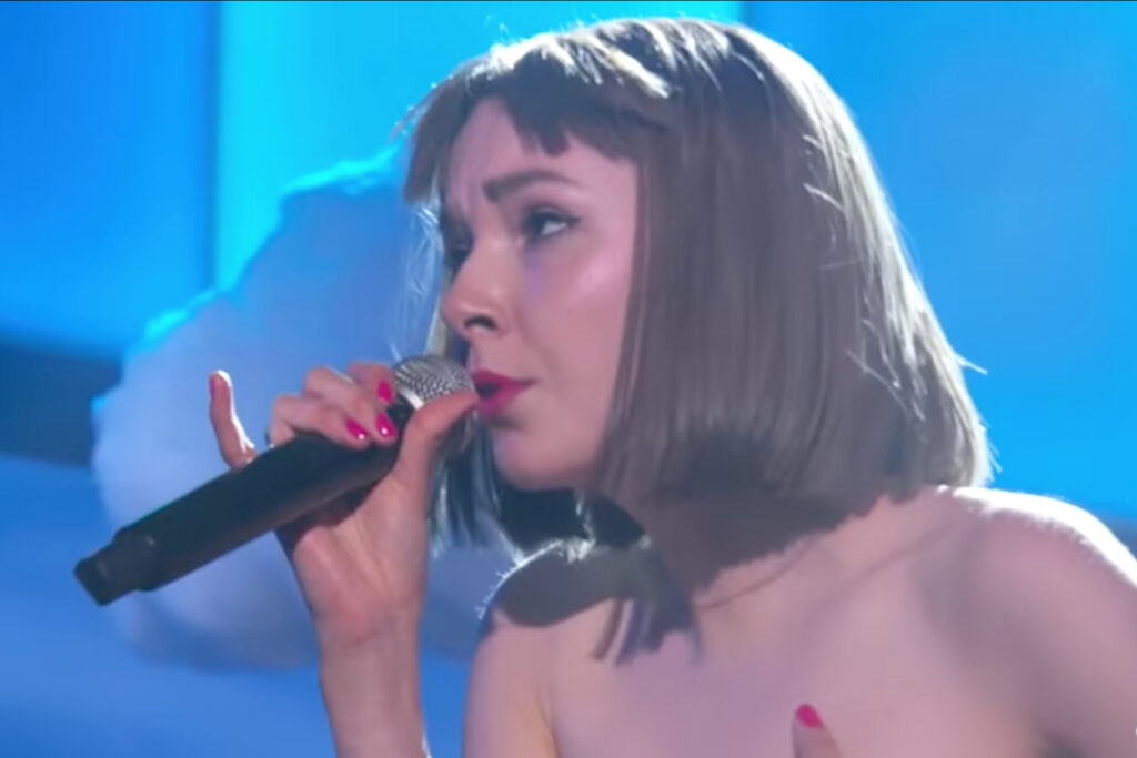 watch-the-regrettes-perform-‘anxieties-(out-of-time)’-on-‘kimmel’