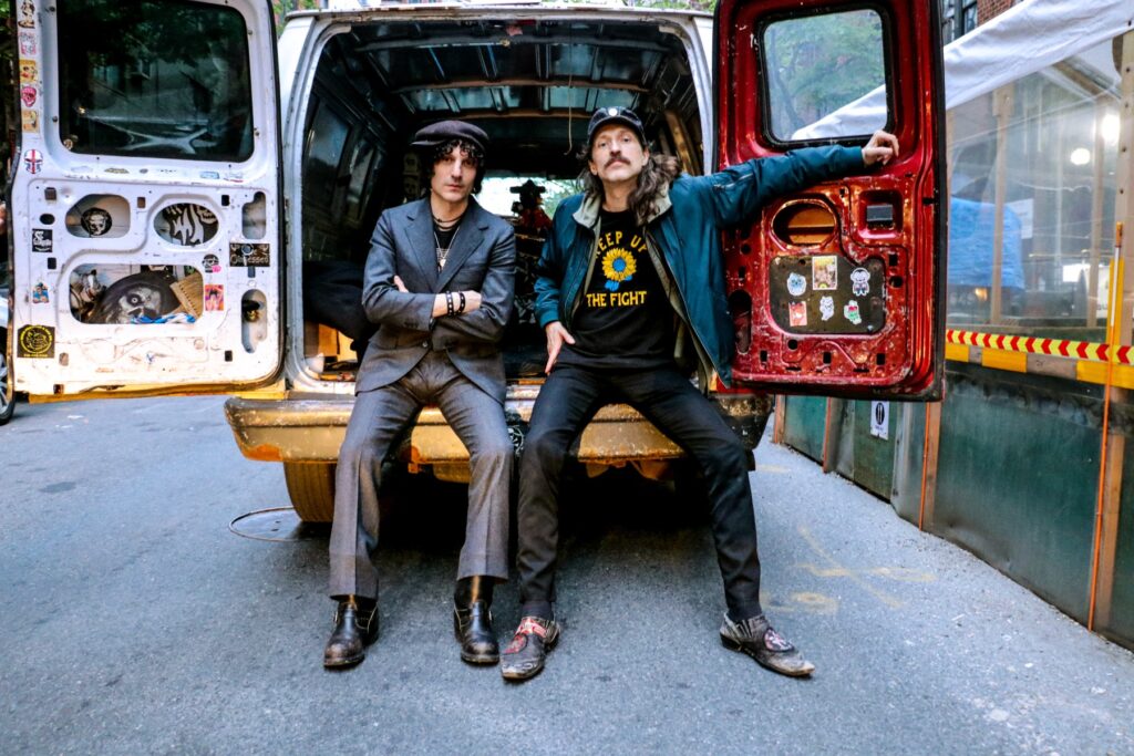 jesse-malin,-gogol-bordello’s-eugene-hutz-cover-the-pogues-to-say-‘f–k-you’-to-putin