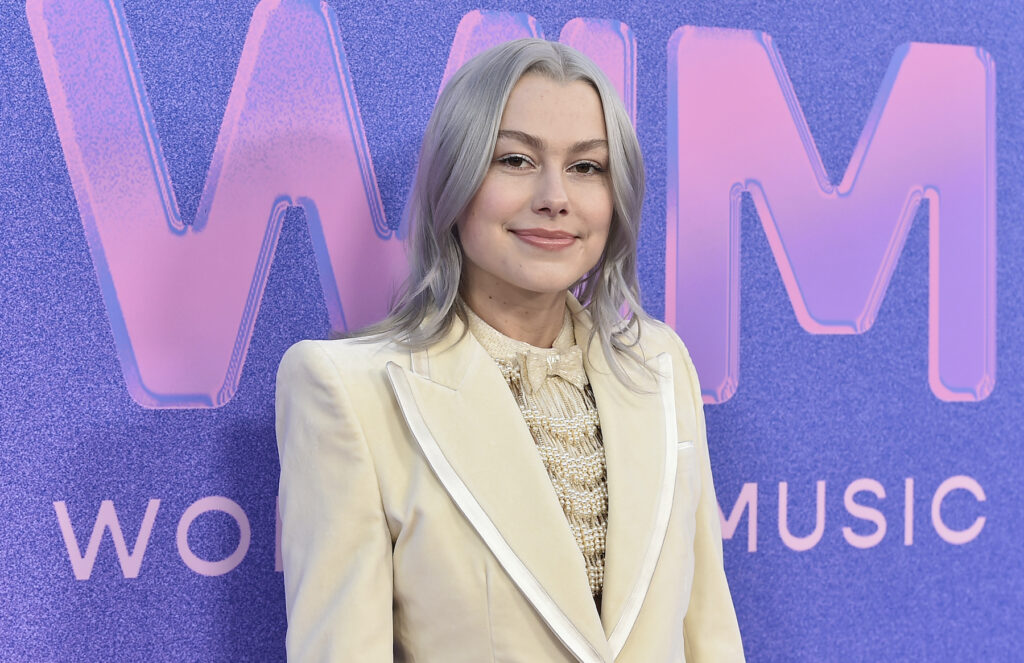 phoebe-bridgers-speaks-out-about-her-abortion:-‘everyone-deserves-that-kind-of-access’