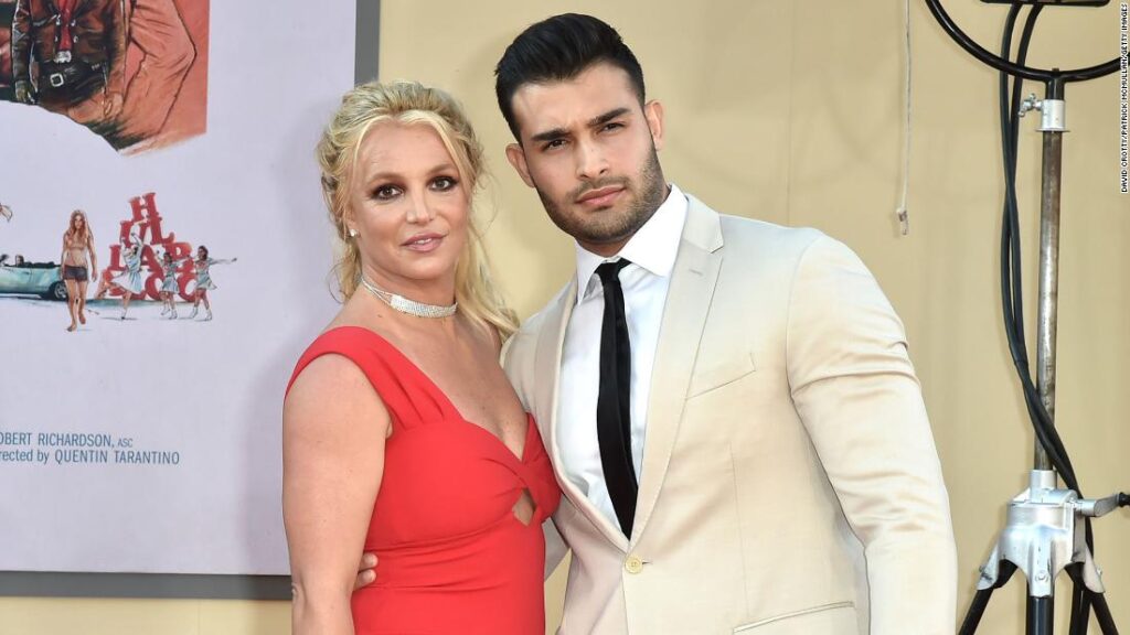 sam-ashgari-says-he-and-britney-spears-are-staying-‘positive’-after-pregnancy-loss