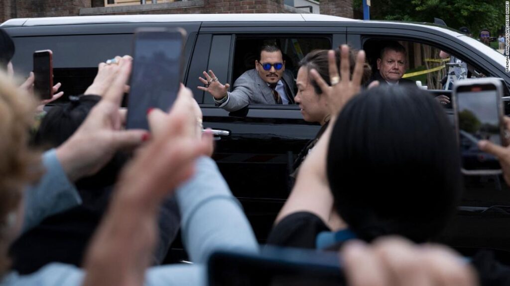 johnny-depp-thanks-his-‘loyal-and-unwavering-supporters’-on-new-tiktok-account