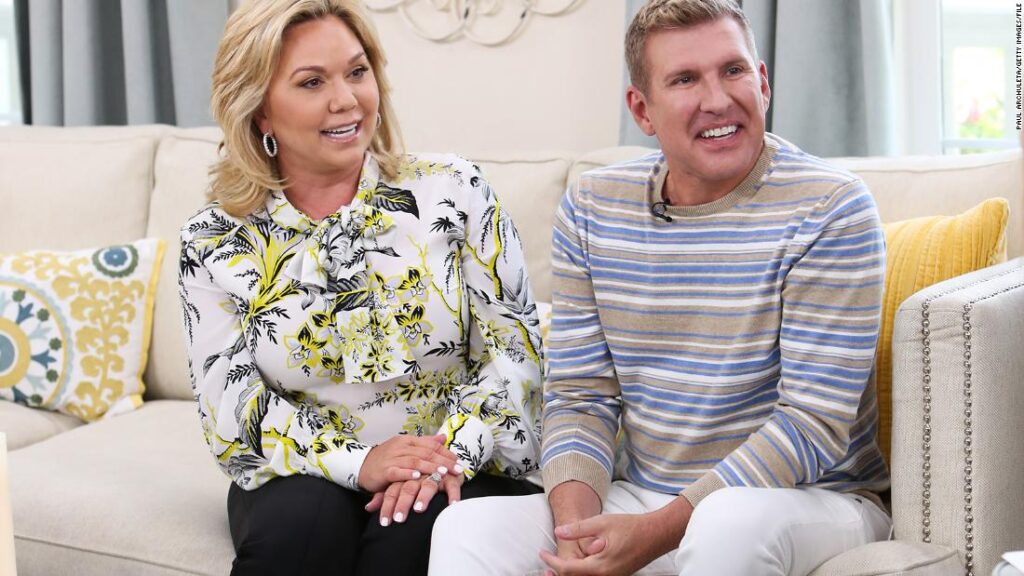 ‘chrisley-knows-best’-stars-convicted-of-committing-fraud,-tax-crimes