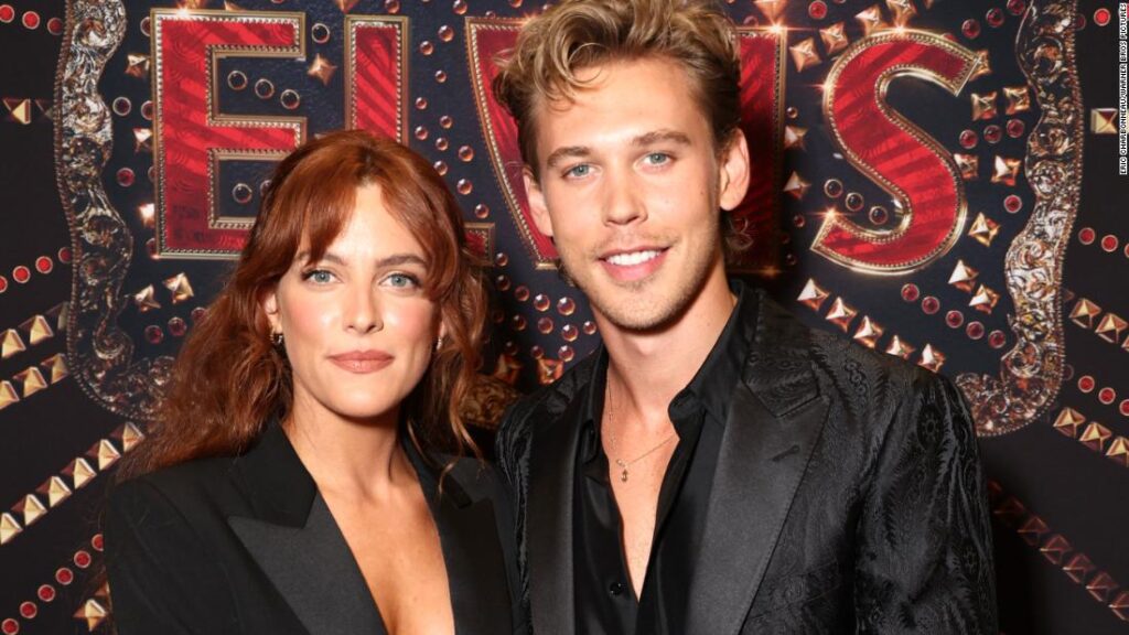 riley-keough-supports-austin-butler-playing-her-grandfather,-elvis