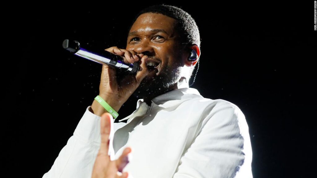 usher’s-smooth-‘tiny-desk’-set-might-ease-your-return-to-office-angst