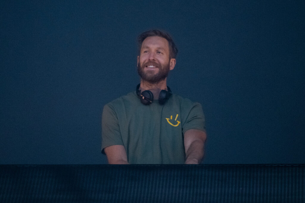 calvin-harris-and-21-savage-embrace-that-nouveau-riche-life-on-‘new-money’