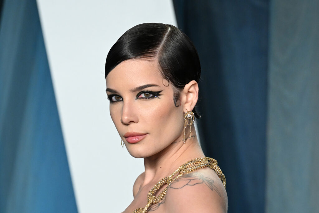 ‘my-abortion-saved-my-life’:-halsey-talks-roe-v.-wade,-motherhood-in-new-essay