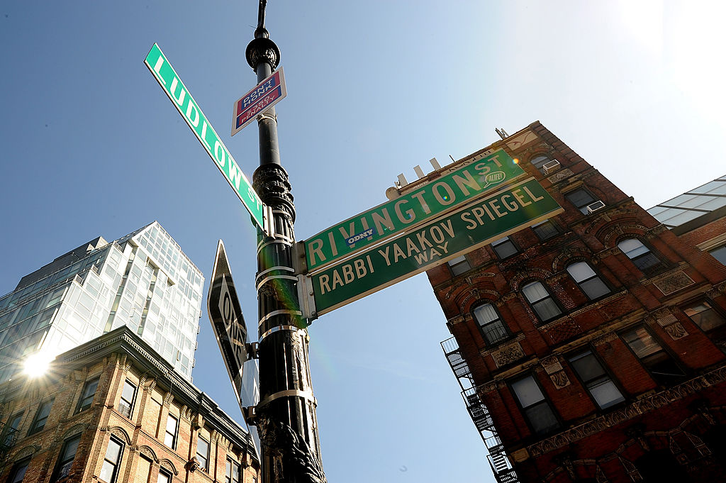 ‘beastie-boys-square’-finally-approved-for-‘paul’s-boutique’-nyc-intersection