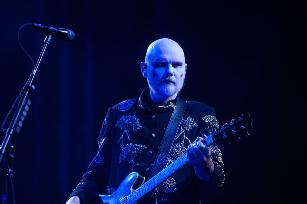 billy-corgan-announces-virtual-concert-to-benefit-highland-park-shooting-victims