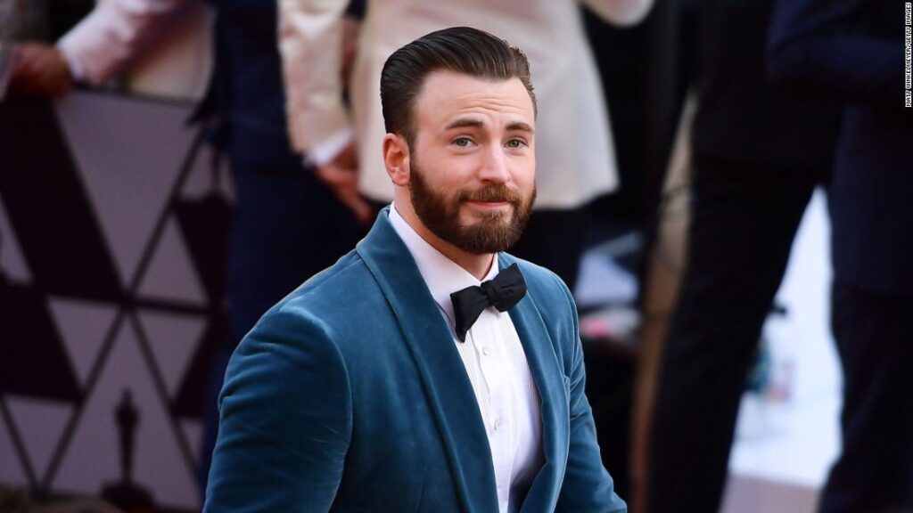 chris-evans-is-not-a-fan-of-his-fancy-new-iphone
