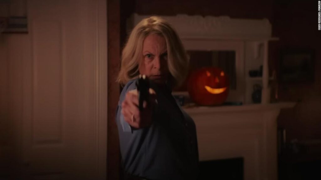 jamie-lee-curtis-battles-michael-myers-again-in-‘halloween-ends’-trailer