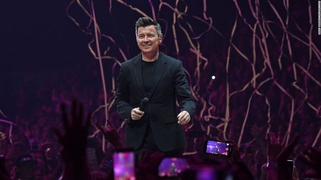rick-astley-celebrates-‘never-gonna-give-you-up’-turning-35
