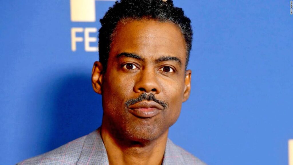 chris-rock-jokes-he-was-‘smacked-by-suge-smith’-after-will-smith-apology-video