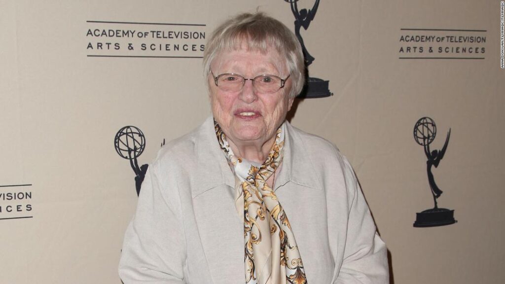 pat-carroll,-voice-of-ursula-in-disney’s-‘the-little-mermaid,’-dead-at-95