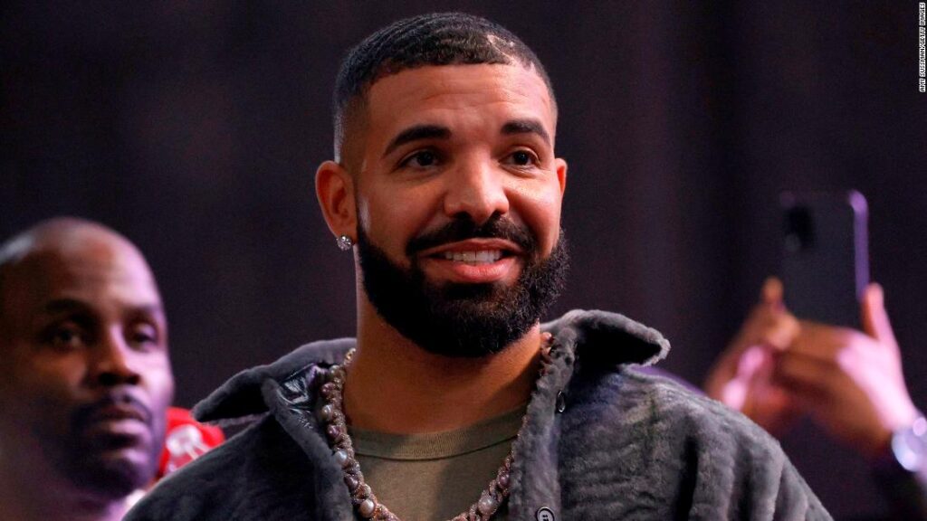 drake-says-he’s-tested-positive-for-covid-and-postpones-young-money-reunion-show