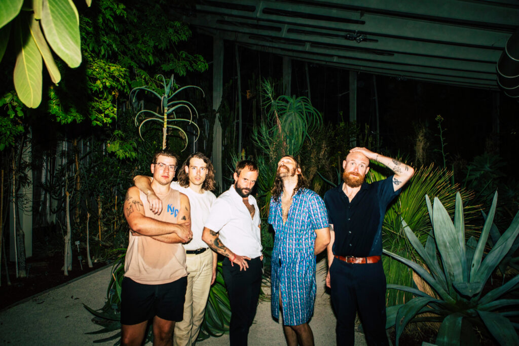 idles-capture-the-‘monotony-hell’-of-working-to-survive-in-‘stockholm-syndrome’-video