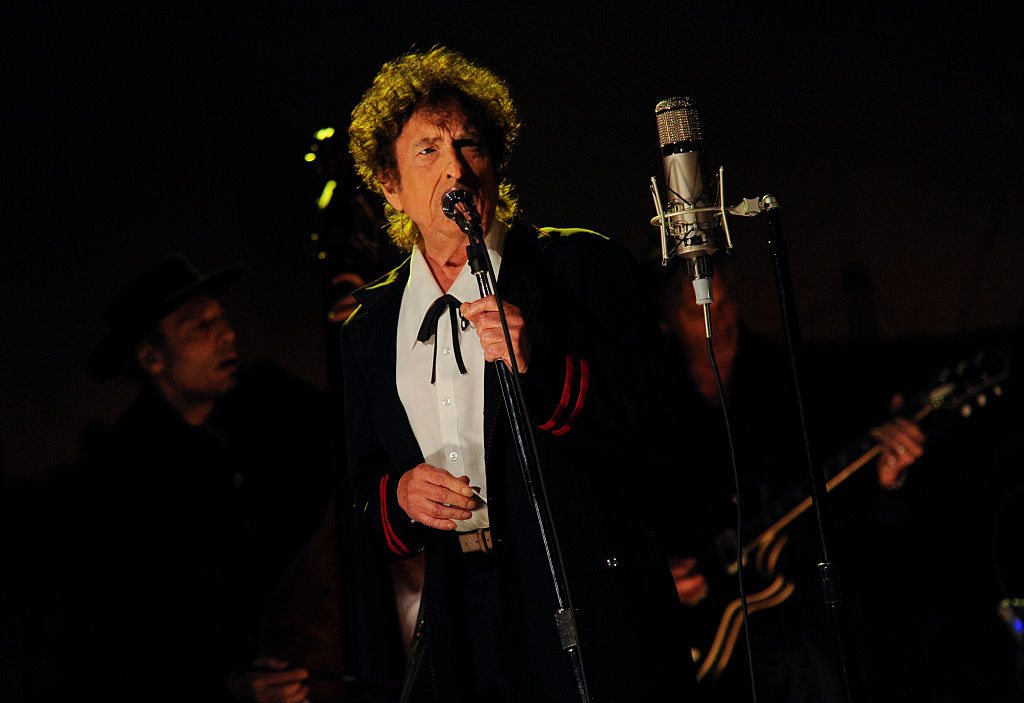 bob-dylan’s-legal-team-sues-accuser’s-lawyers-over-‘ludicrous’-lawsuit