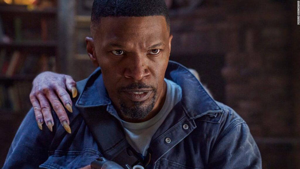 jamie-foxx-rises-again-as-dad,-the-vampire-hunter,-in-netflix’s-dreary-‘day-shift’
