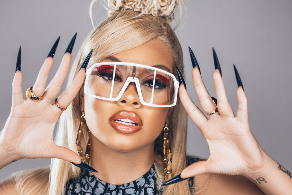 latto-shows-support-for-abortion-rights-in-planned-parenthood-psa