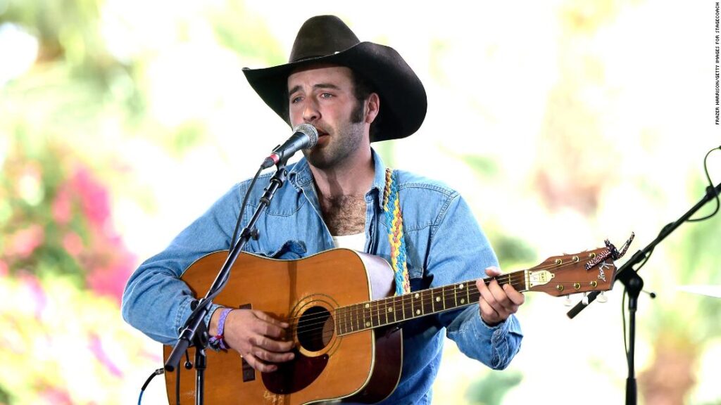luke-bell,-country-music-singer,-dead-at-32