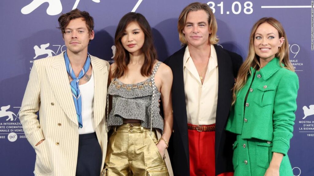 ‘don’t-worry-darling,’-harry-styles-and-chris-pines-are-just-fine