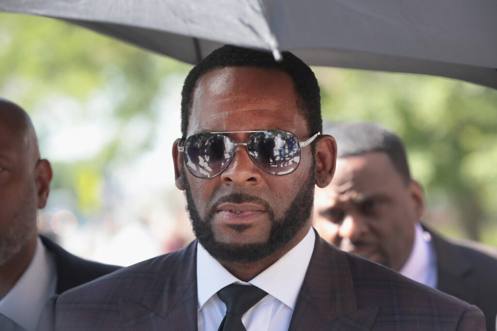 r.-kelly-trial:-defense-rests-following-former-business-manager’s-multi-day-testimony