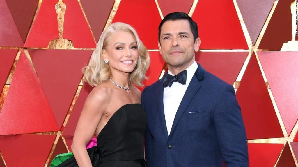 kelly-ripa-recounts-passing-out-during-sex-because-of-ovarian-cysts