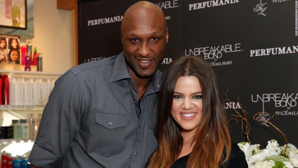 lamar-odom-is-a-fan-of-‘the-kardashians’-even-though-it’s-hard-for-him-to-watch