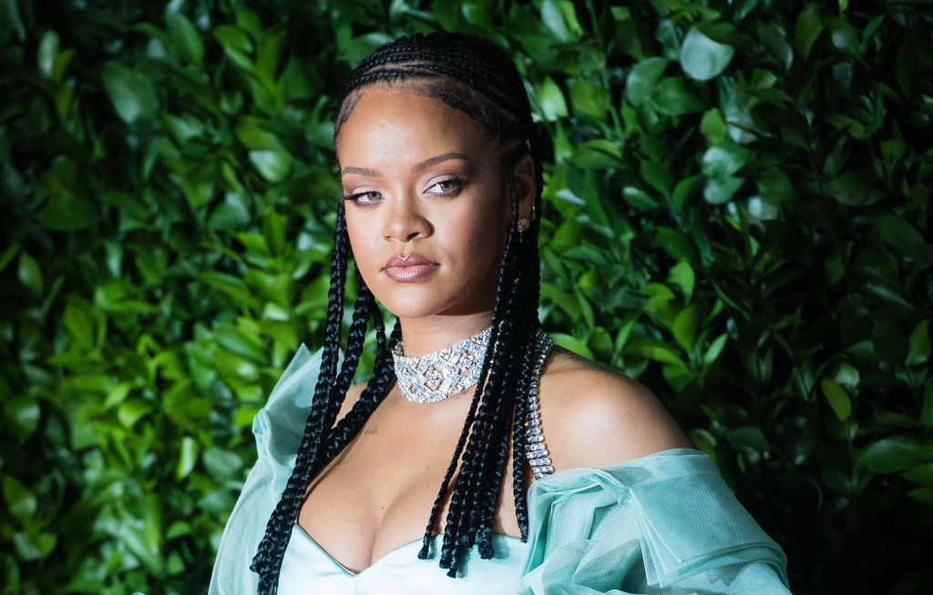 rihanna-to-headline-super-bowl-57-halftime-show