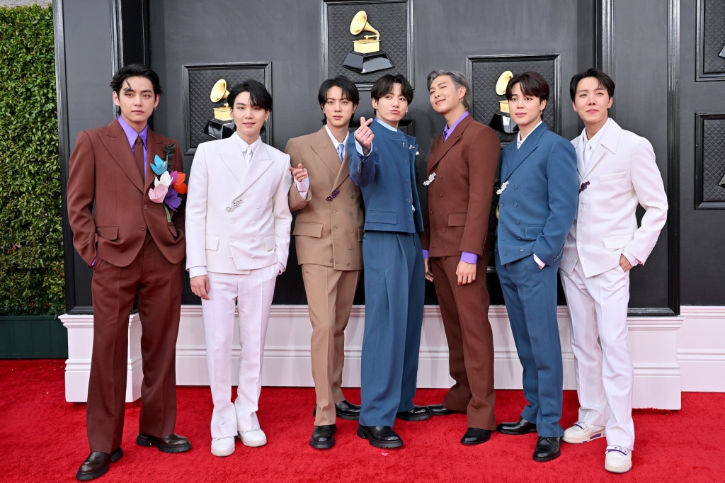 bts’-label-says-they’ve-filed-a-criminal-complaint-against-internet-troll-spreading-‘ill-intentioned-rumor’