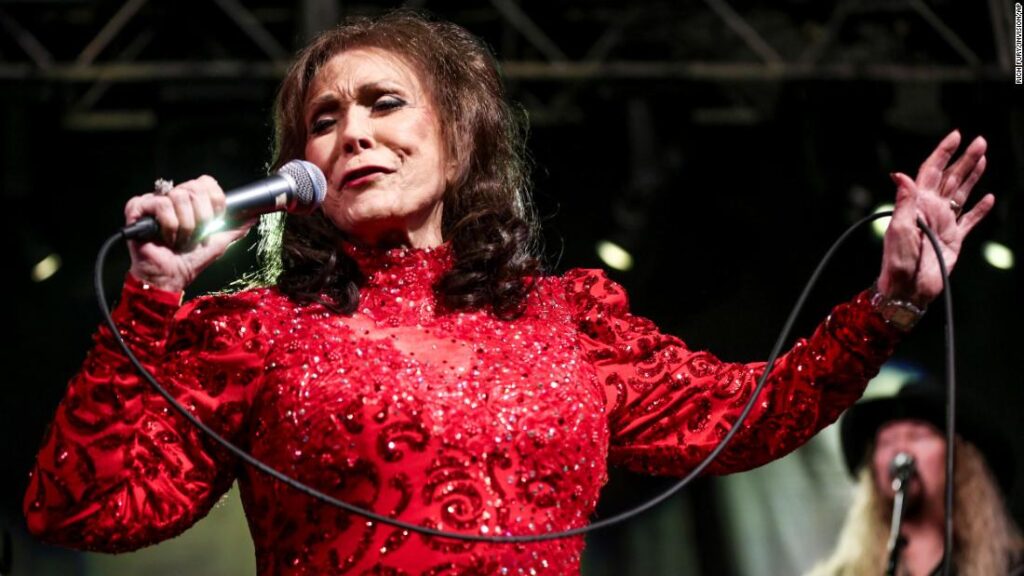 loretta-lynn,-coal-miner’s-daughter-turned-forthright-country-queen,-dies-at-90