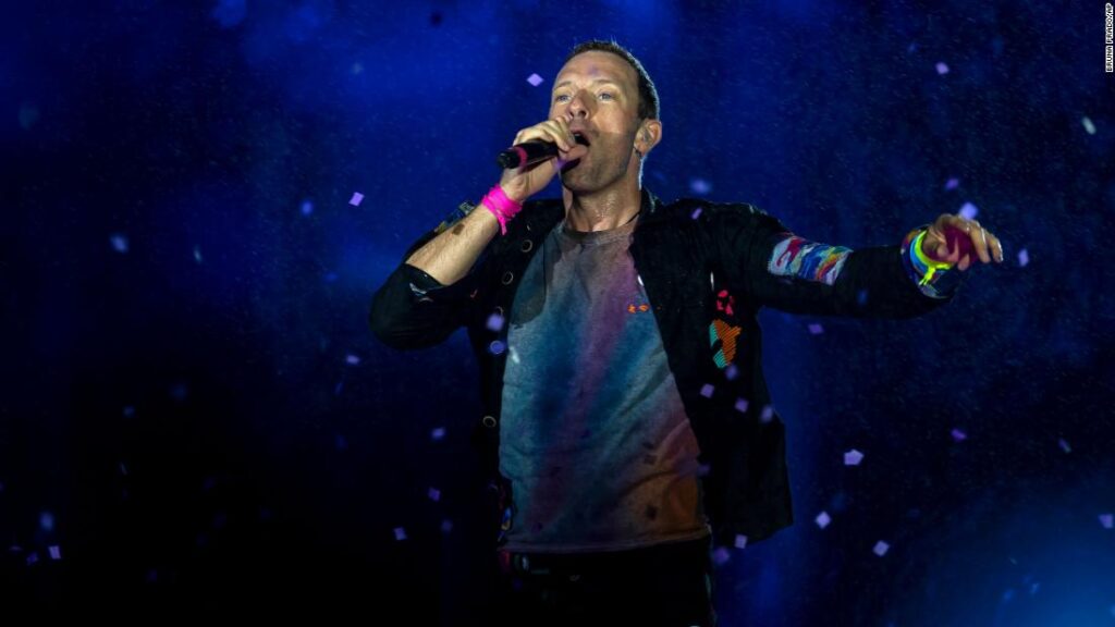 chris-martin’s-lung-infection-forces-coldplay-to-postpone-shows
