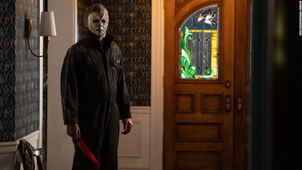 ‘halloween-ends’-gives-the-knife-one-last-turn-in-the-latest-michael-myers-trilogy