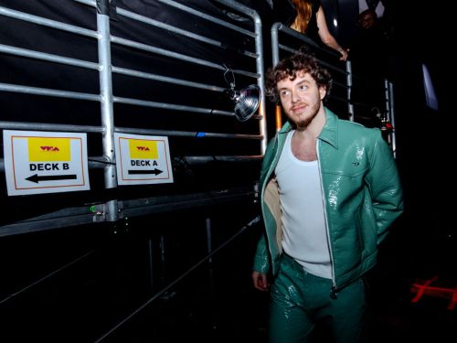 jack-harlow-to-perform-double-duty-as-‘snl’-host-and-musical-guest