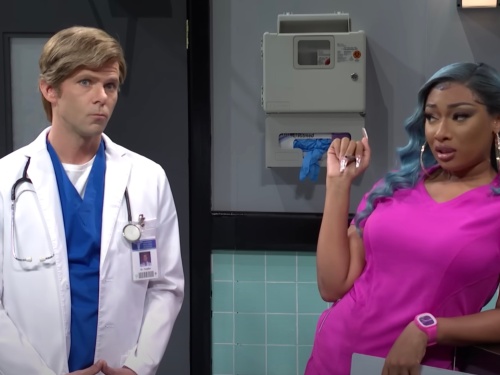 ‘snl’:-watch-megan-thee-stallion-work-at-hot-girl-hospital,-lead-a-twerk-out-class-and-more