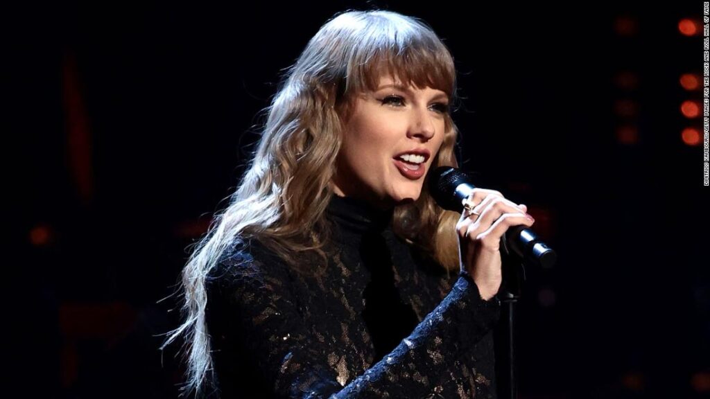 taylor-swift-reveals-a-few-things-that-keep-her-up-at-night