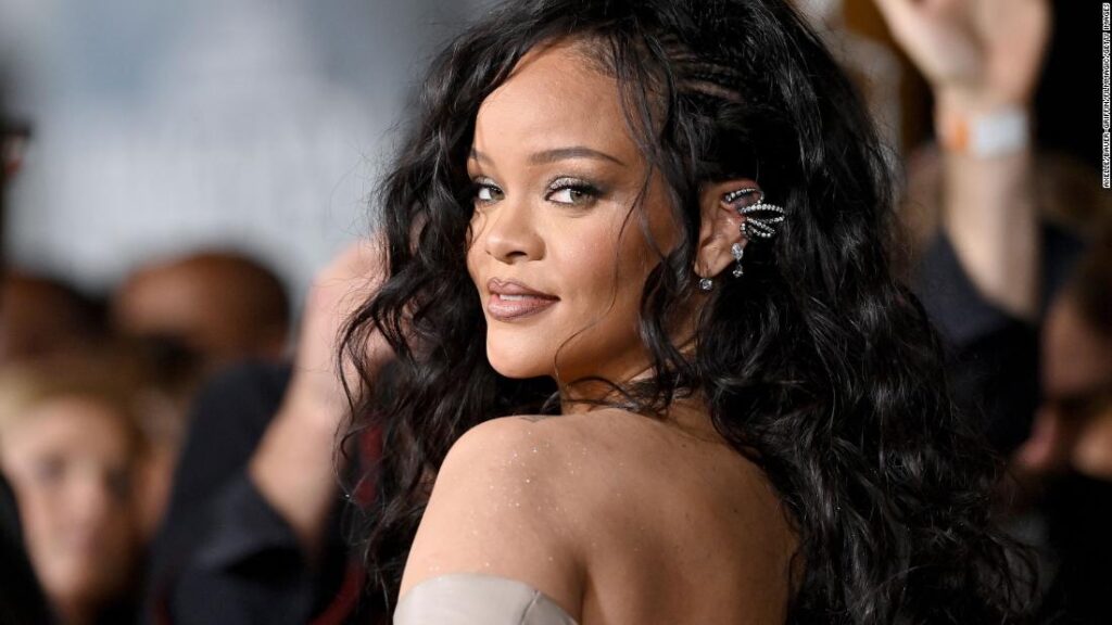 rihanna’s-‘lift-me-up’-sets-emotional-‘wakanda-forever’-tone