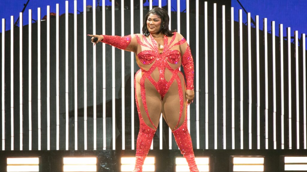 from-marge-to-memes,-lizzo-served-three-wild-halloween-looks-this-weekend